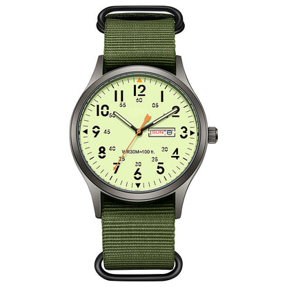⌚ 50% DE RÉDUCTION 🎉 Montre à quartz homme – Double affichage lumineux & 30M étanche – Fenêtre date – style & fonctionnalité au poignet 🕶️✨💪